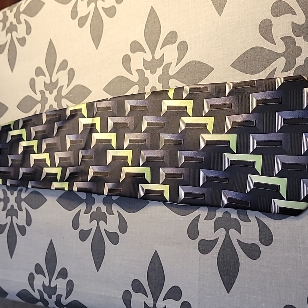 Kilburne and Finch Silk Tie with Black, Blue, and Green